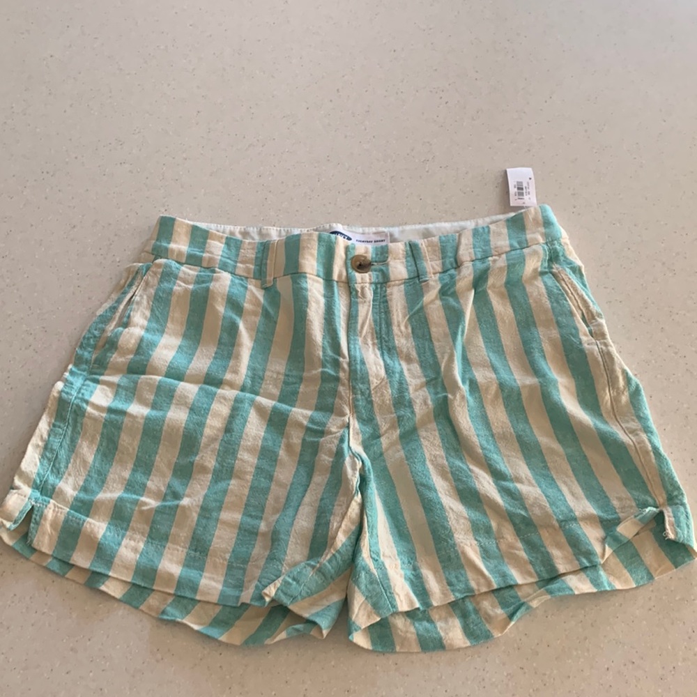 NWT! Old Navy Everyday Short